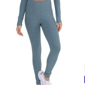 MONO B Leggings Leopard Textured Women's Size S Seafoam Green